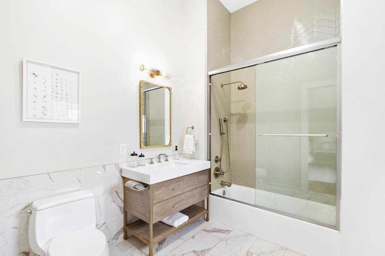 The Vanderbilt Hotel Suites Westbury Esterno foto